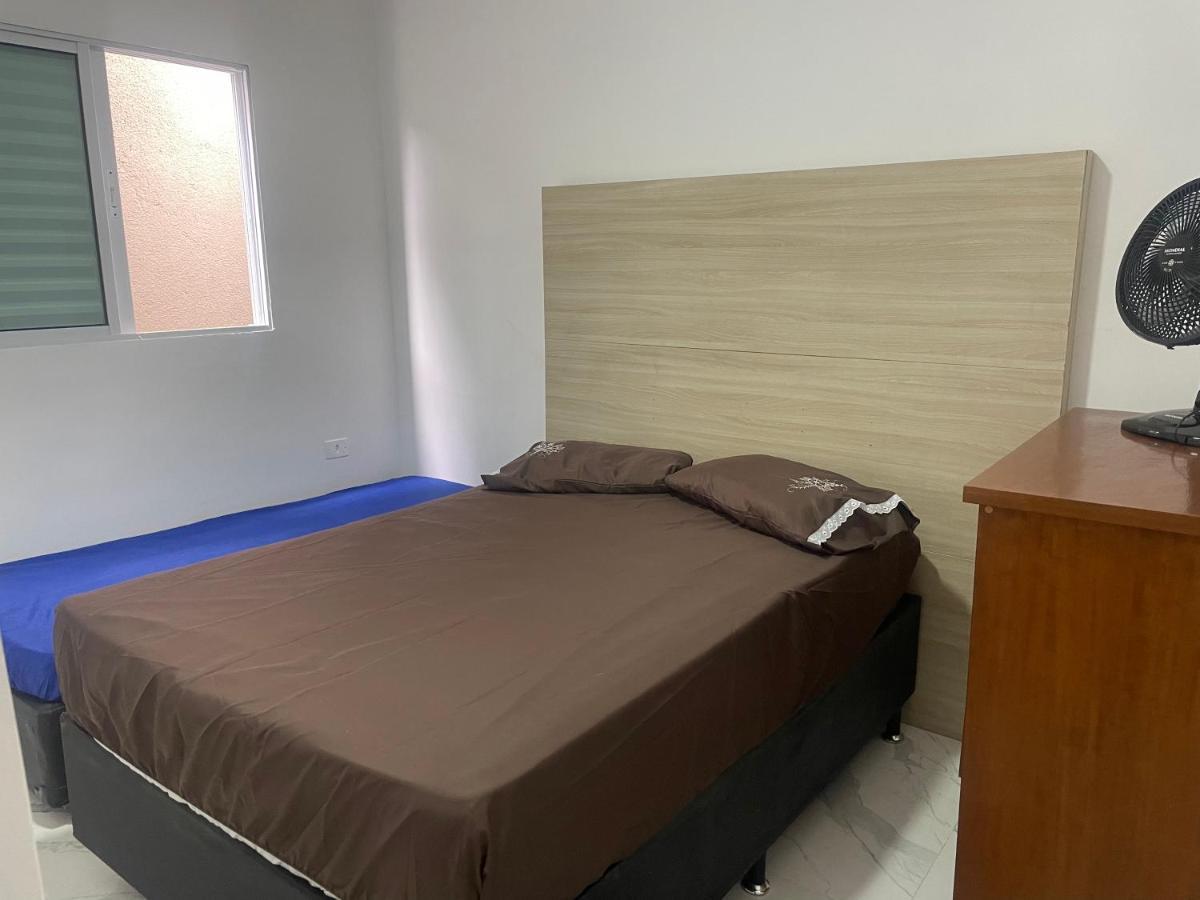 Casa Novinha - Praia Grande - Mirim - 3 Quadras Da Praia Wi-Fi别墅 外观 照片